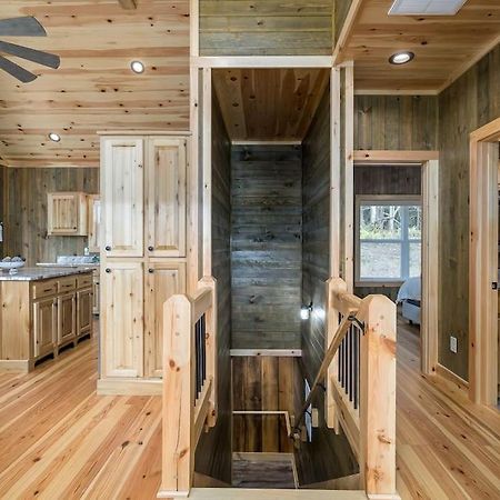 The Llaguna Lodge - New Cabin, Sleeps 10, Fire Pit, Hot Tub, In Blue Ridge , Ga エクステリア 写真