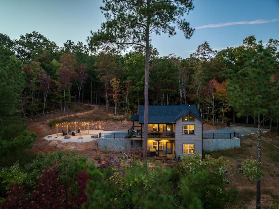 The Llaguna Lodge - New Cabin, Sleeps 10, Fire Pit, Hot Tub, In Blue Ridge , Ga エクステリア 写真