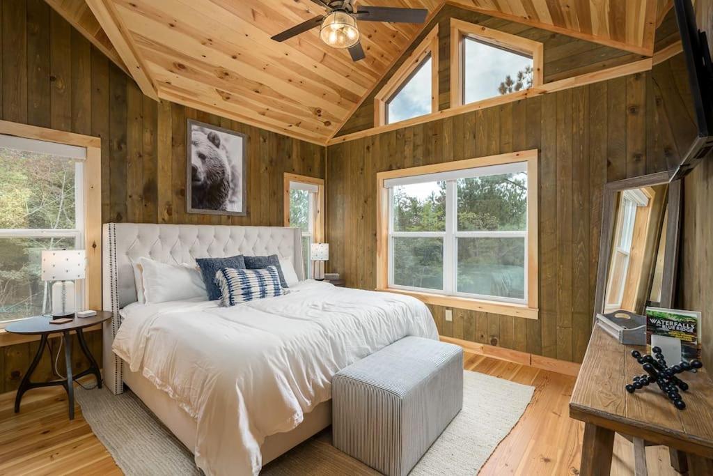 The Llaguna Lodge - New Cabin, Sleeps 10, Fire Pit, Hot Tub, In Blue Ridge , Ga エクステリア 写真